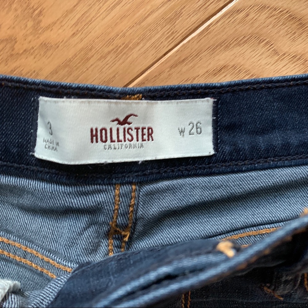 Natural high rise Jean Shorts - Picture 3 of 4